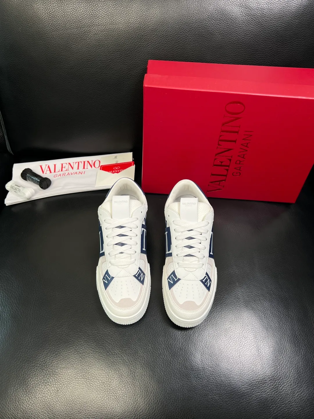 Men's shoes 💰660 VALENTINO High quality top craftsmanship Valentino, sports sneakers counter synchronization, uppers imported from Italy, high-quality splicing colorful complex crafts, imported cowhide lining soft and comfortable, soles: original soles specially provided by the original factory, T men's shoes 💰U exclusive movable molded soles super comfortable, original factory and single goods, welcome to compare, couple size 39-44 (customized 45)
